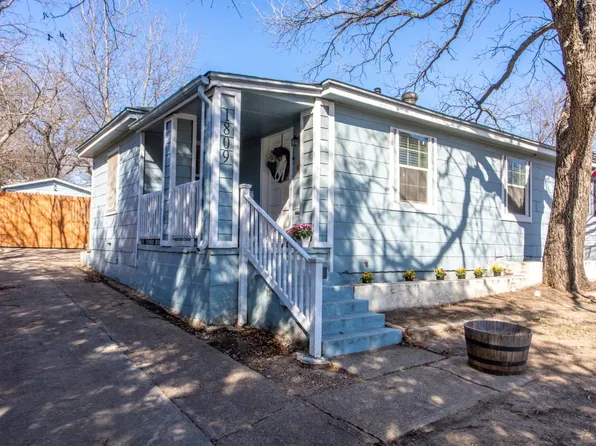 1809 Montrose Dr, River Oaks, TX 76114