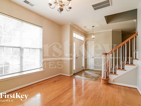 5th image of 4065 Eastford Ct