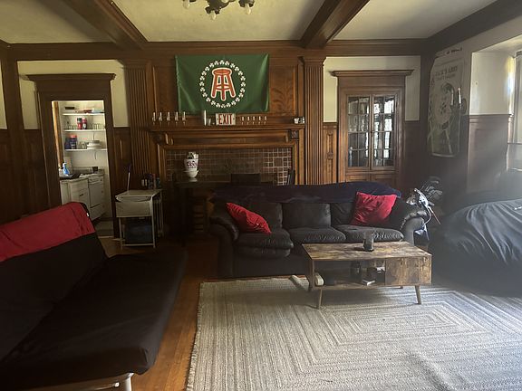2nd image of 219 Amity St #3