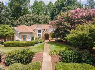 5404 Three Lakes Ct, Flowery Branch, GA 30542