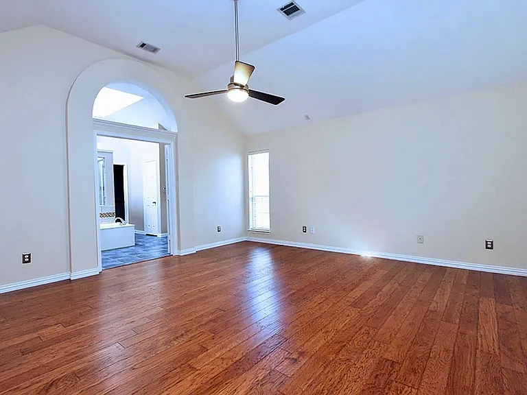 4251 Millview Ln — Photo 12