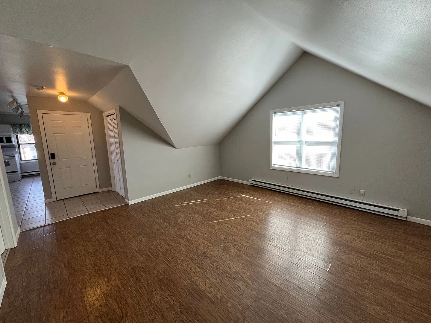 803 Grand Ave — Photo 4