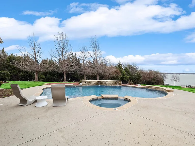 11110 Liberty Grove Rd — Photo 41