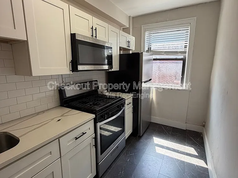 5616 Pershing Ave #64 — Photo 8