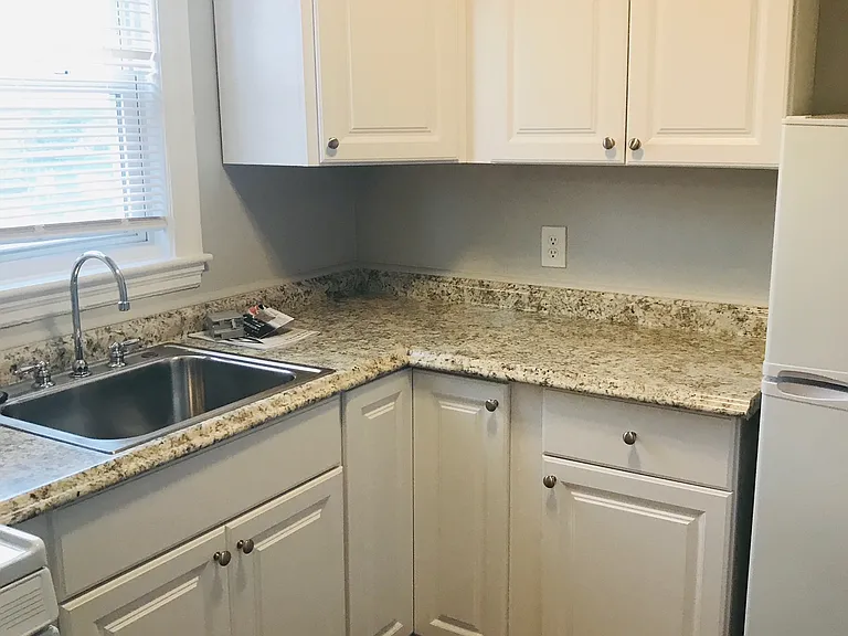 43 Florence St #8 — Photo 8