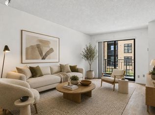 401 1st St S #203, Minneapolis, MN 55401