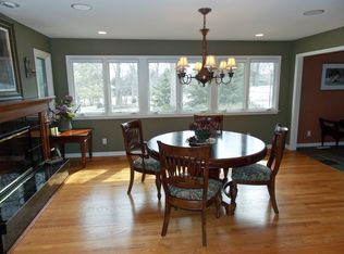 2715 Caroline Ave, Wayzata, MN 55391