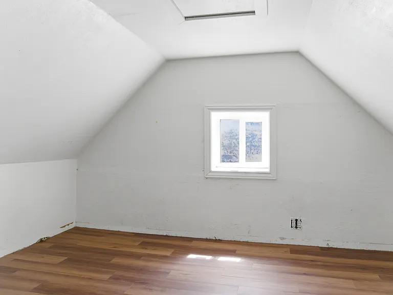 87 S 800th St E — Photo 13