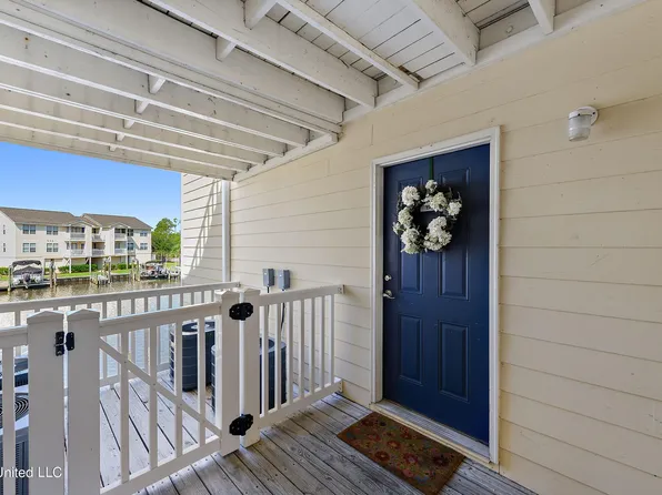 2421 Beach View Dr #B06, Ocean Springs, MS 39564