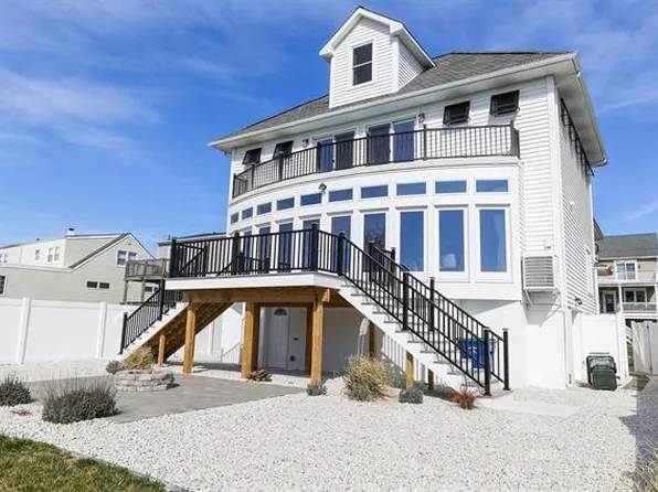 136 Lincoln Dr, Brigantine, NJ 08203