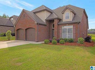 288 Glen Cross Dr, Trussville, AL 35173