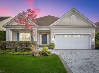 519 Crossfields Ln, Somerset, NJ 08873