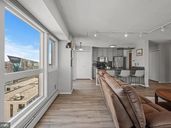 433 S 7th St APT 1801, Minneapolis, MN 55415