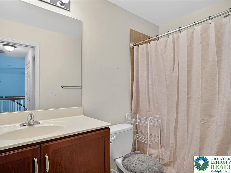 560 Quaker Ridge Ter — Photo 28