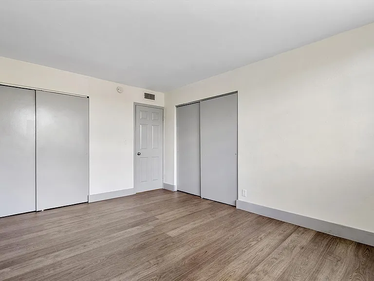1715 N 16th Ave #111 — Photo 44