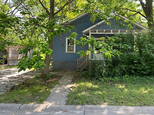 208 Melbourne St Photo 1 208 Melbourne St Photo 1