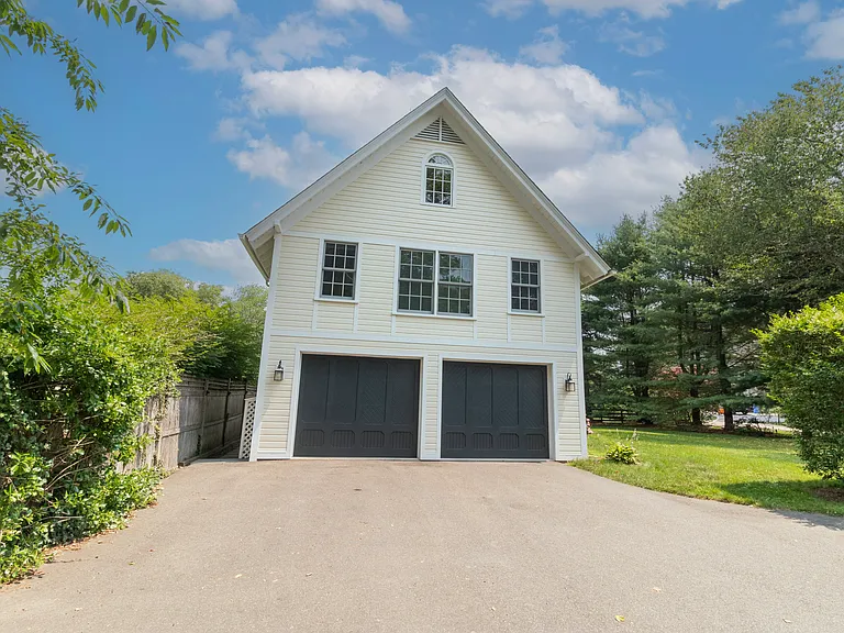 200 Whitfield St — Photo 20
