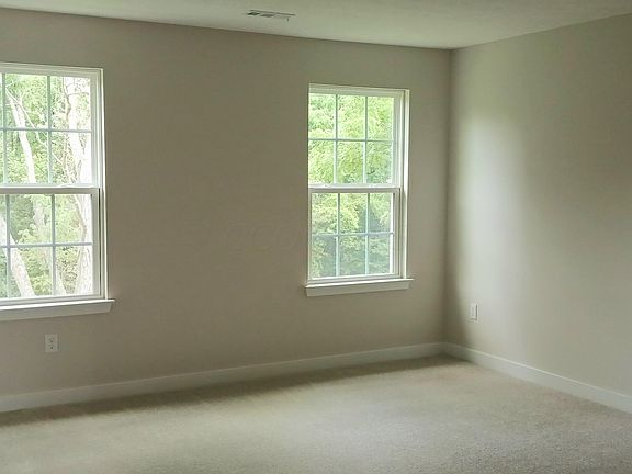 5th image of 6892 Henley Dr