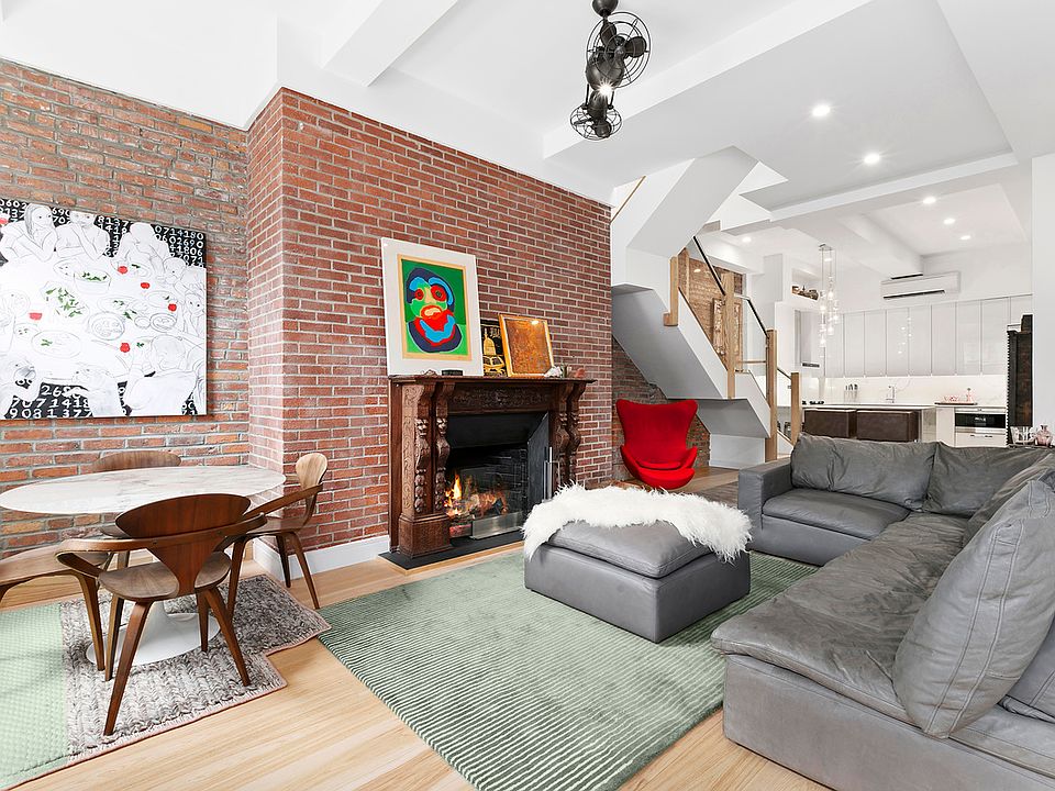 1st image of 521 W 47th St Penthouse D