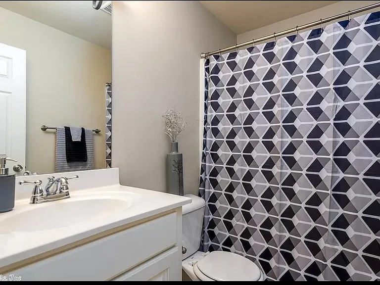 3106 Salinas De Hidalgo Blvd — Photo 11