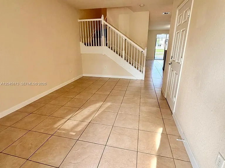 8965 NW 98th Ave — Photo 7