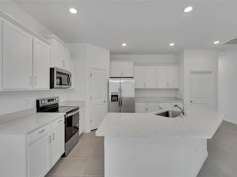 3329 Shady Sunrise Loop — Photo 36