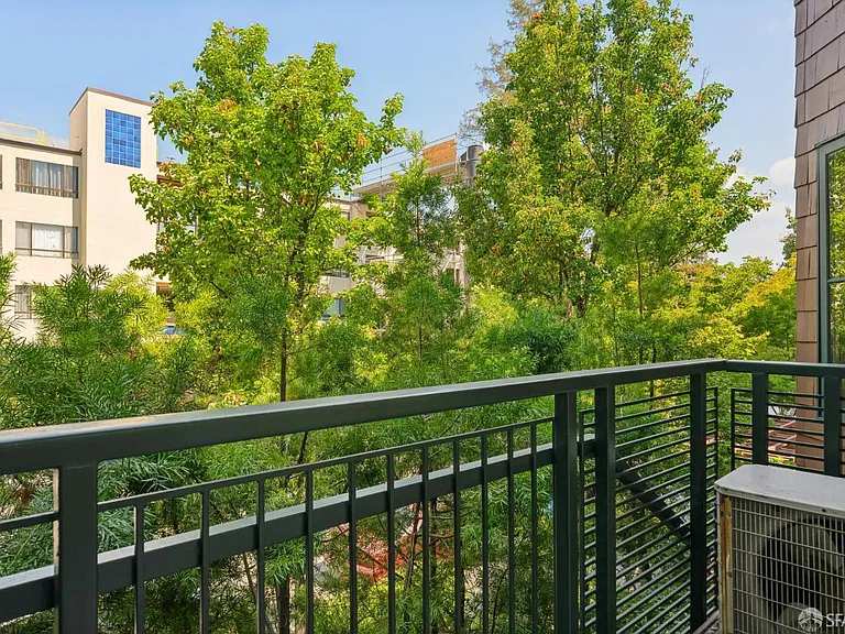 435 Sheridan Ave #201 — Photo 34
