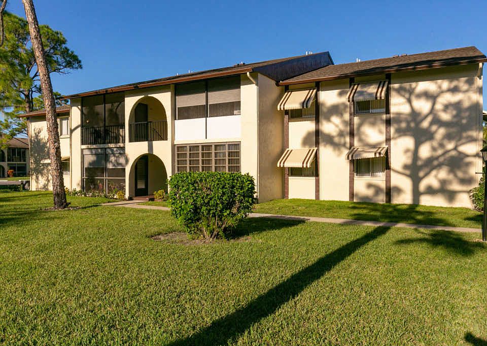 2nd image of 3589 La Aires Ct APT C-2