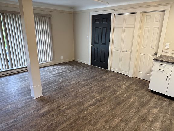 4th image of 504 Jackson St Unit 9