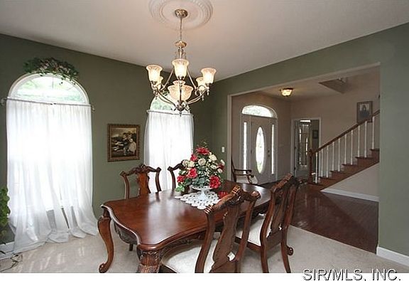 4th image of 38 Wolfe Creek Ct