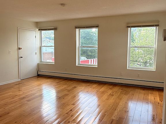 5th image of 290 West Main Street #4