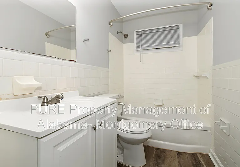 4332 Sussex Dr — Photo 12
