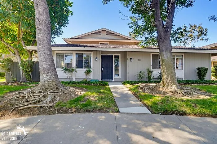 983 Amistad Pl #A — Photo 16