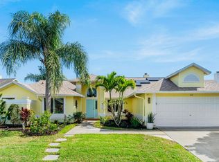 1919 Glen Meadows Cir, Melbourne, FL 32935