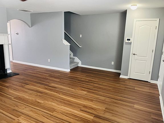 5th image of 3156 Parc Ct SW