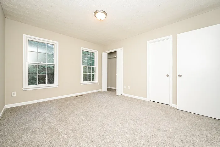 35 Knights Cir — Photo 13