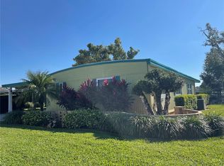 2323 Vindale Rd, Tavares, FL 32778