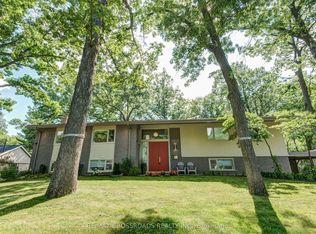 1532 Merrow Rd, Mississauga, ON L5J 3C5