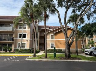 8871 Wiles Rd APT 208, Pompano Beach, FL 33067