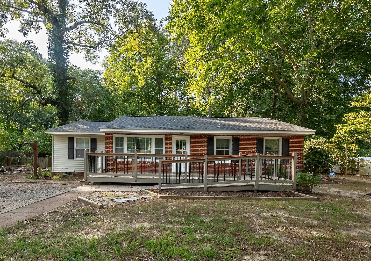 One level 3 bedroom Ranch on large lot — Photo 1