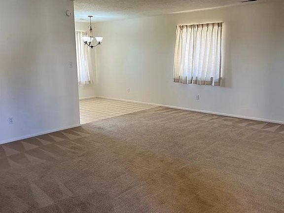 4th image of 3919B Arizona Ave