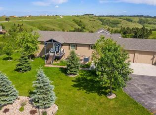 3025 Moon Meadows Dr, Rapid City, SD 57702