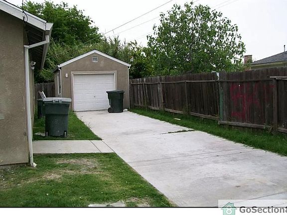 3rd image of 2636 53rd Ave