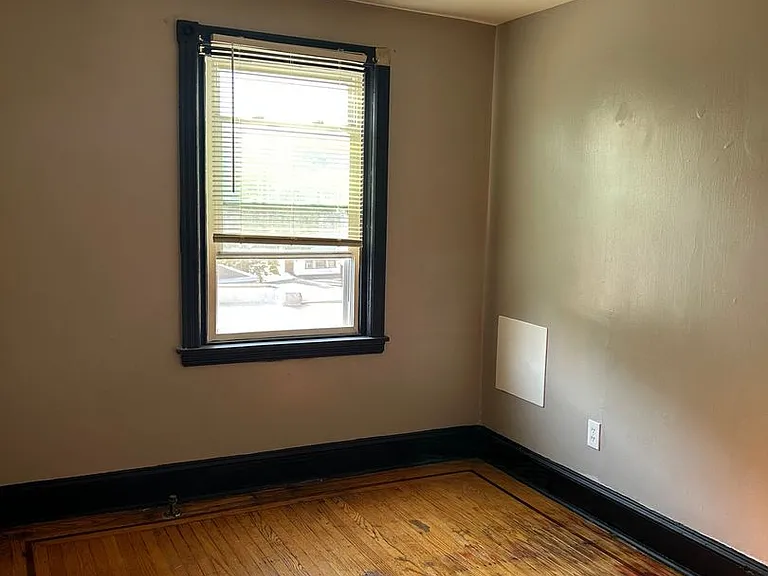 248 W Olney Ave — Photo 5