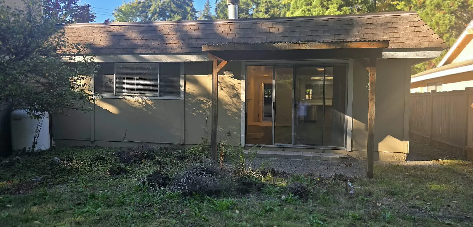 2 bed, 1.5 bath, 1080 sqft, $2,400 — Photo 1