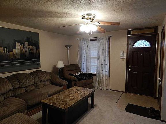 3rd image of 741 Lemington St