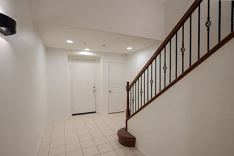 2 bed, 1602 sqft, $2,700 — Photo 3