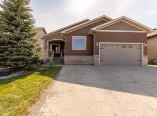 525 Edinburgh Rd W, Lethbridge, AB T1J5A8