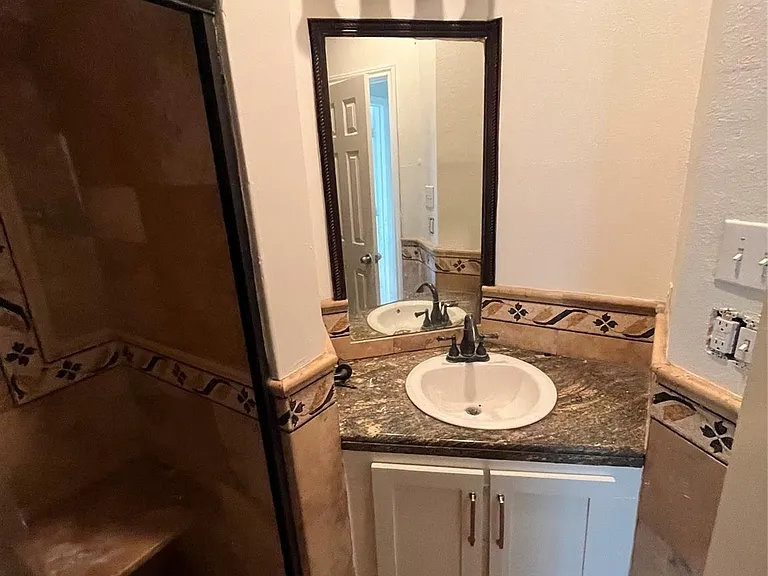 15506 Waldron Cir #A — Photo 33