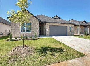 8104 NW 152nd St, Edmond, OK 73013